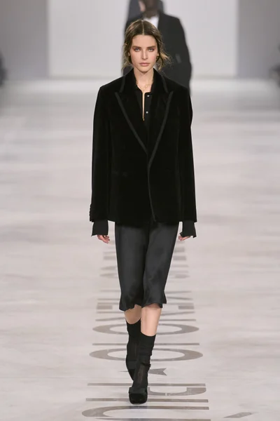Look 68